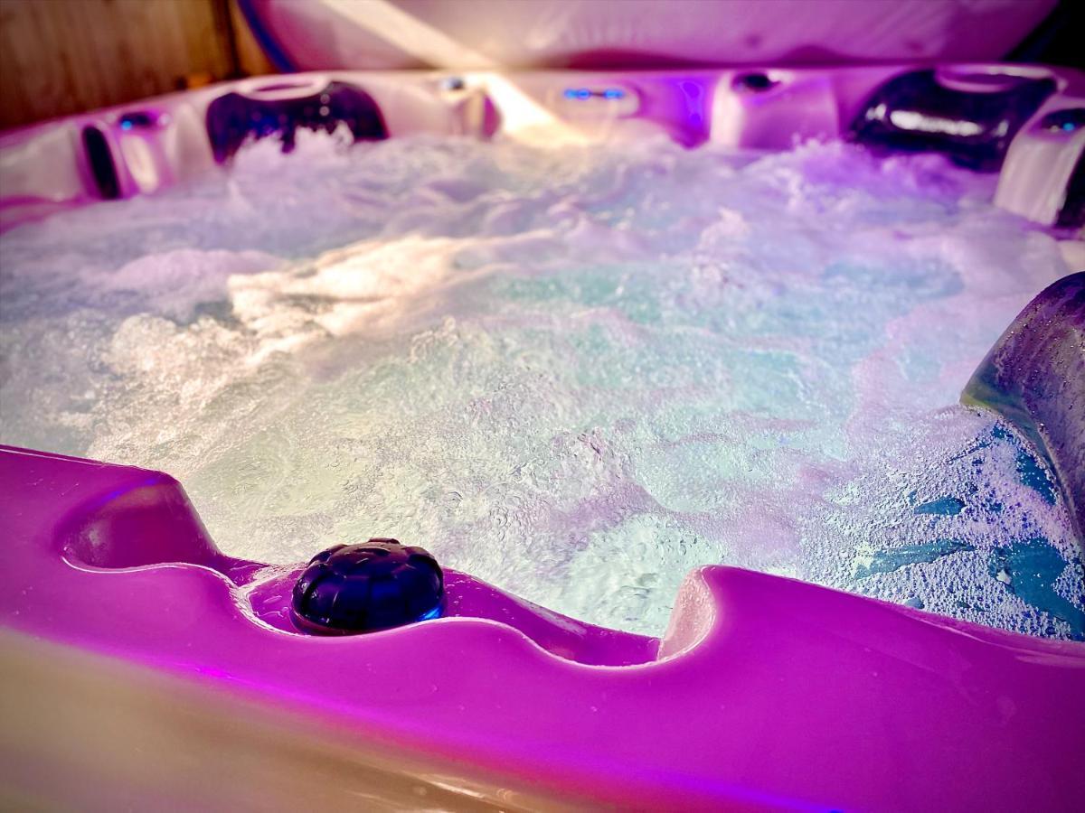 Beautiful Hot Tub Suite In Lytham St. Annes Eksteriør bilde